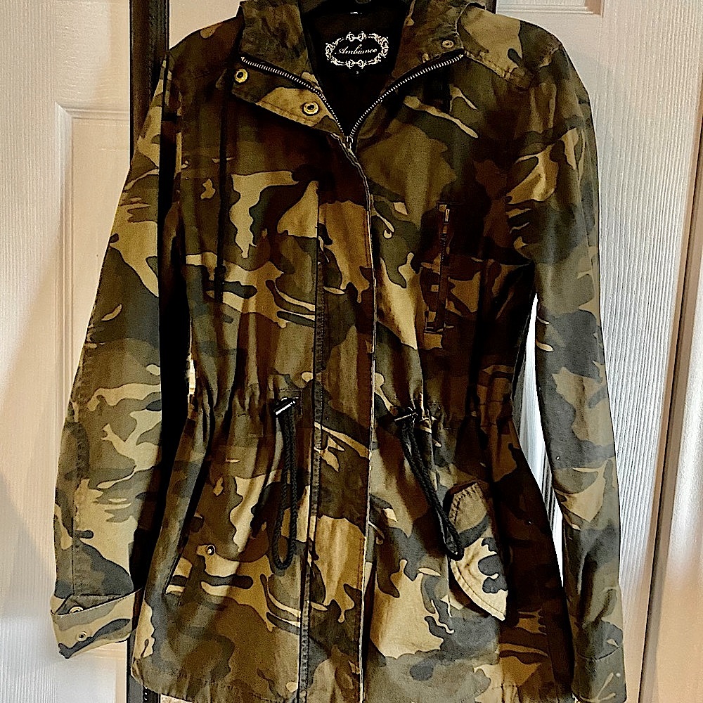 Super Cute Camo Jacket - image 4